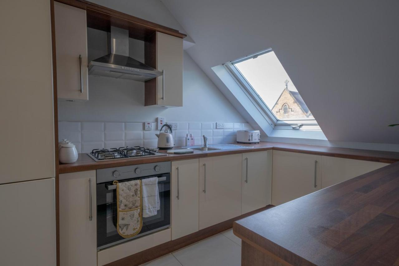 Three Bed Apartment Sleeps 5 In Botanic Belfast Dış mekan fotoğraf