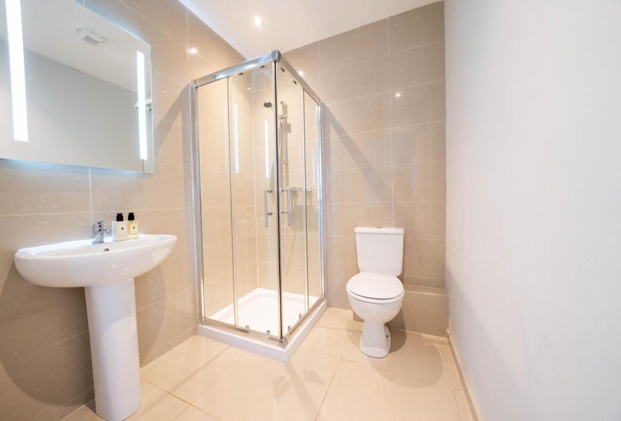 Three Bed Apartment Sleeps 5 In Botanic Belfast Dış mekan fotoğraf